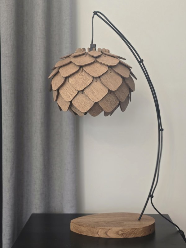 Isabella lux bordslampa i trä med fot av ek. E14 med 1.6m kabel - Bild 6