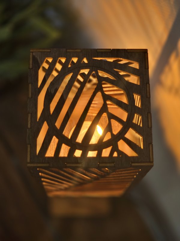 Lory table lamp with wooden base and wooden shade - Image 4