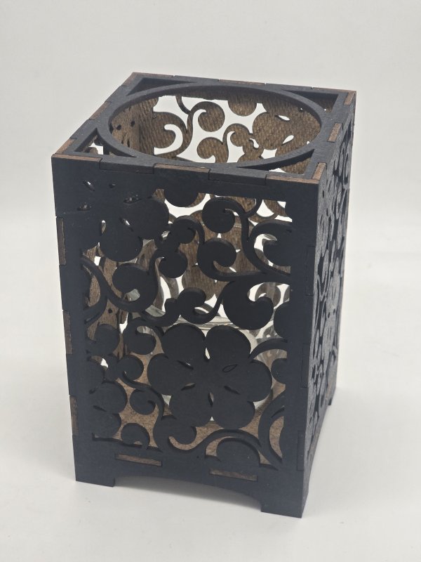 Blom Midnight Embrace