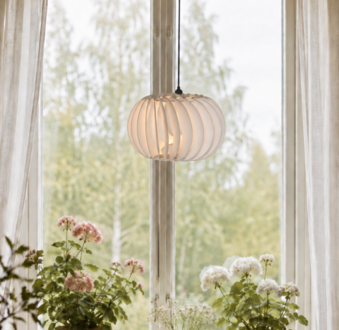 Fiona fönsterlampa vit.