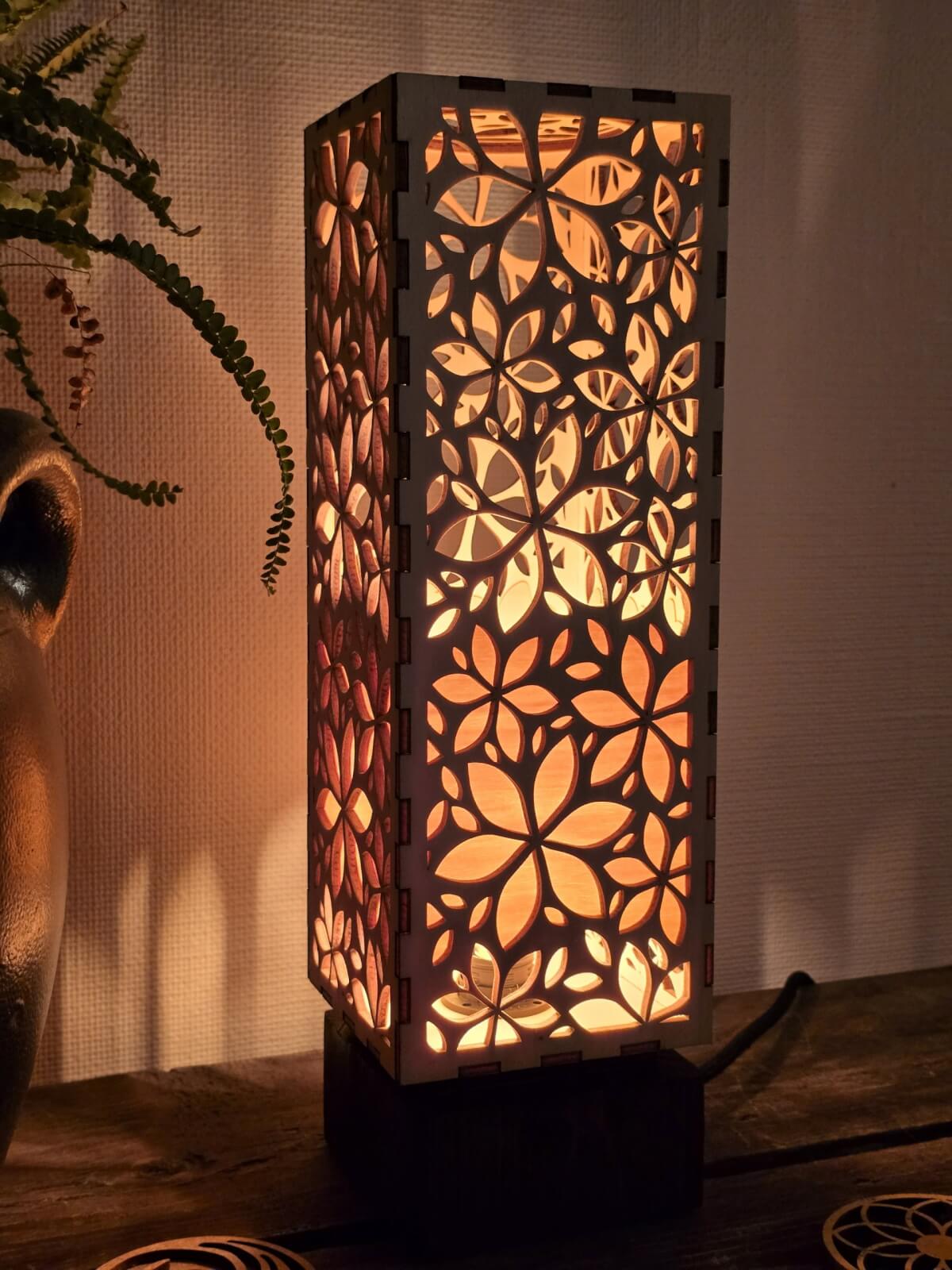 Lily bordslampa 1