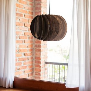 fiona window 2 Photoroom