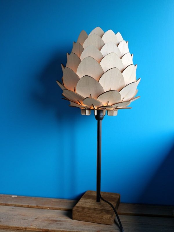 Anders bordslampa I trä. Lampfot i ek. - Bild 8